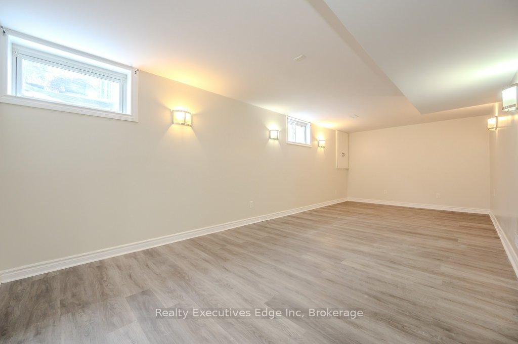 Photo 30 of 28 Summerhill Crescent, Kitchener — HOMEH