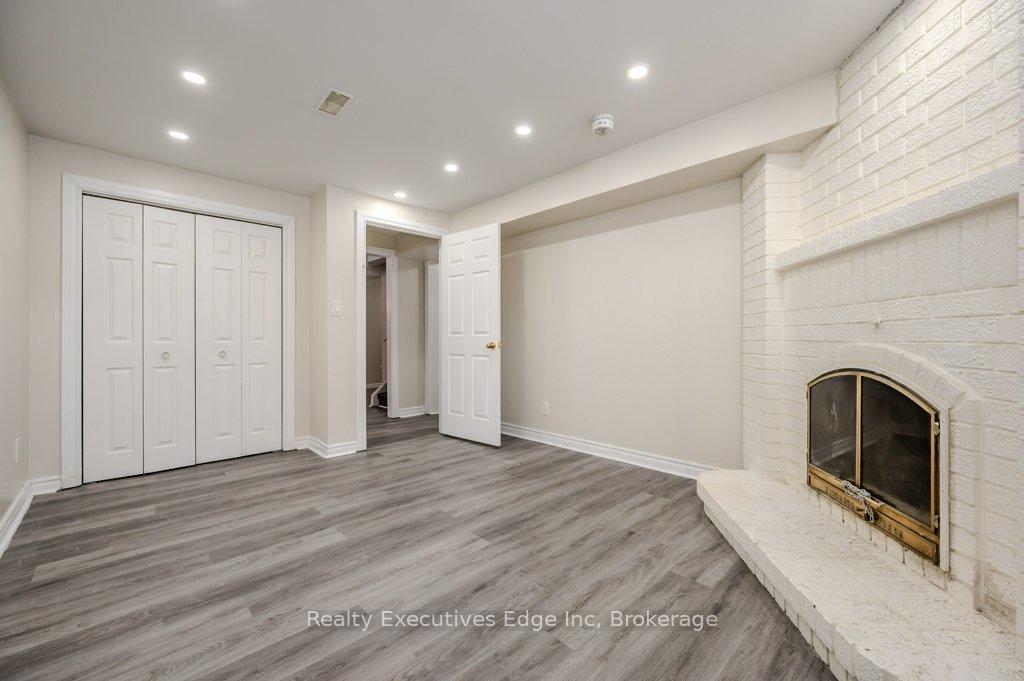 Photo 37 of 28 Summerhill Crescent, Kitchener — HOMEH