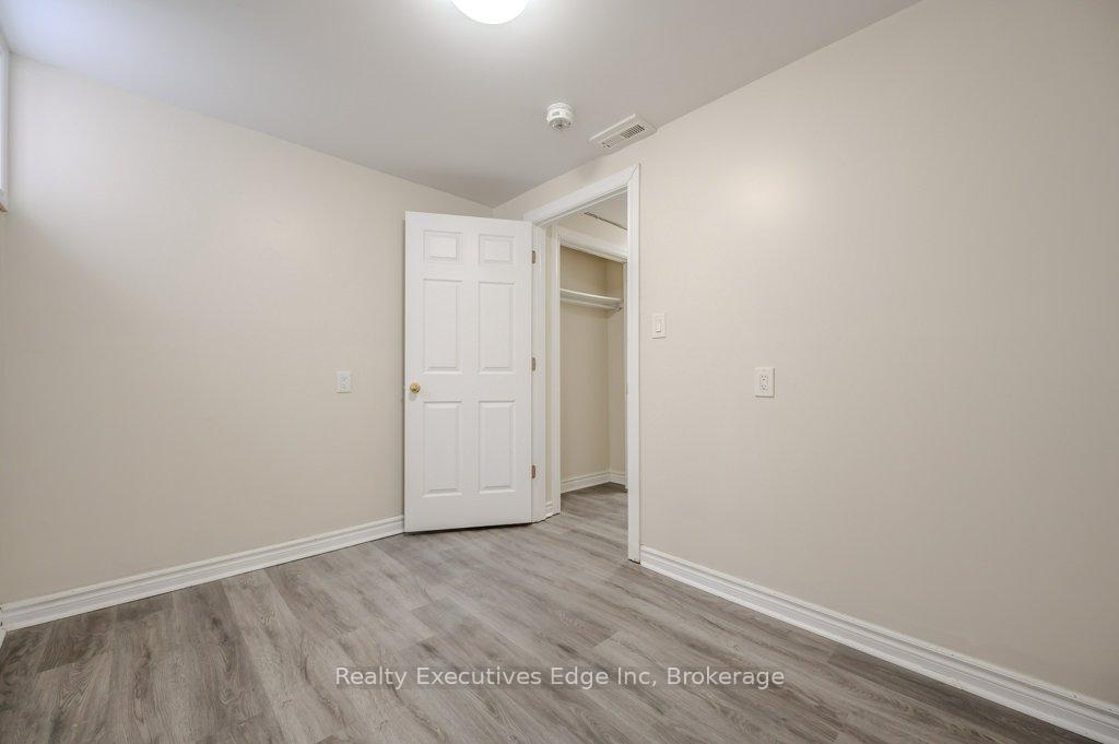 Photo 40 of 28 Summerhill Crescent, Kitchener — HOMEH