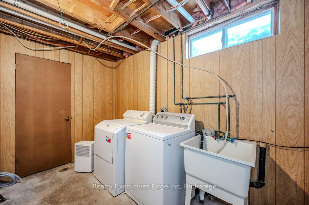 Photo 41 of 28 Summerhill Crescent, Kitchener — HOMEH
