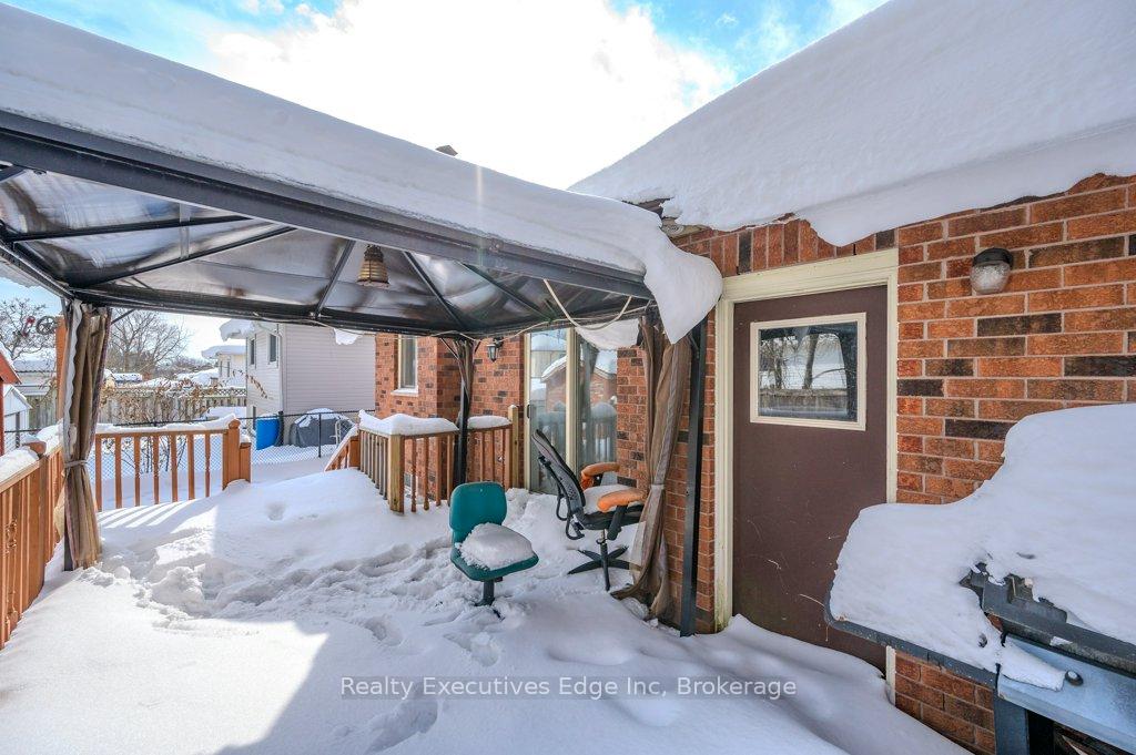 Photo 43 of 28 Summerhill Crescent, Kitchener — HOMEH
