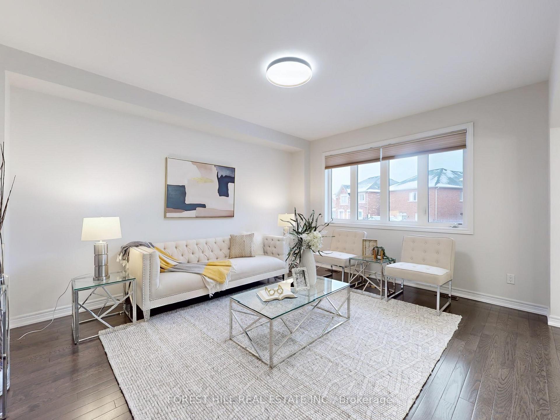 Photo 6 of 5 Beebe Crescent, Markham, Wismer — HOMEH
