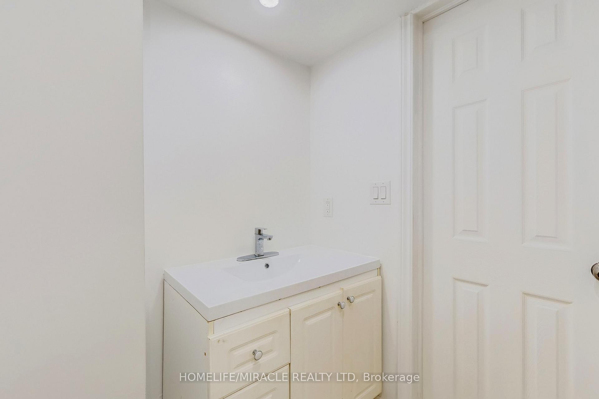 Photo 37 of 703 Middleton Crescent, Milton, Timberlea — HOMEH