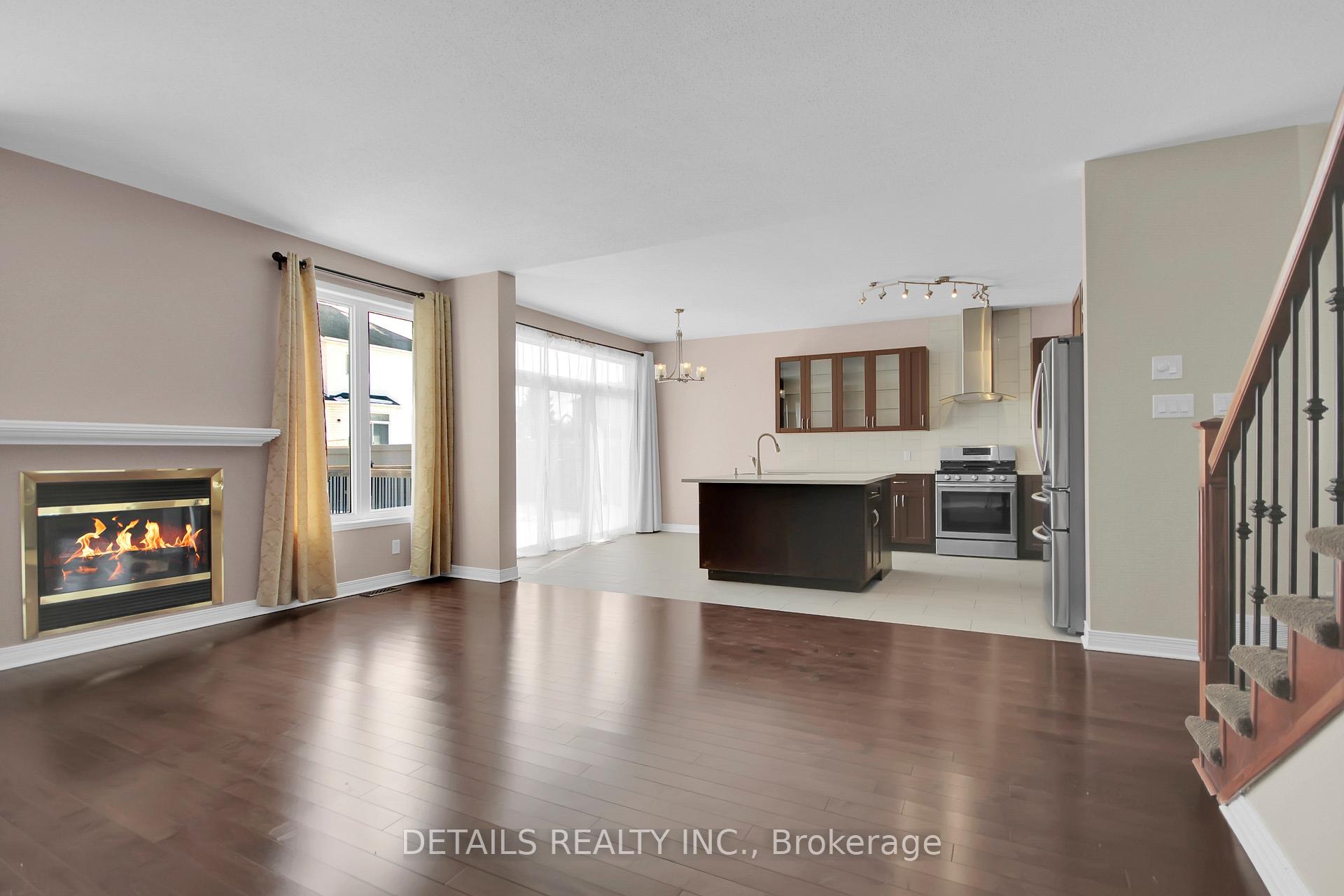 Photo 2 of 114 Muskego Crescent, Ottawa, Kanata - Morgan's Grant/South March — HOMEH