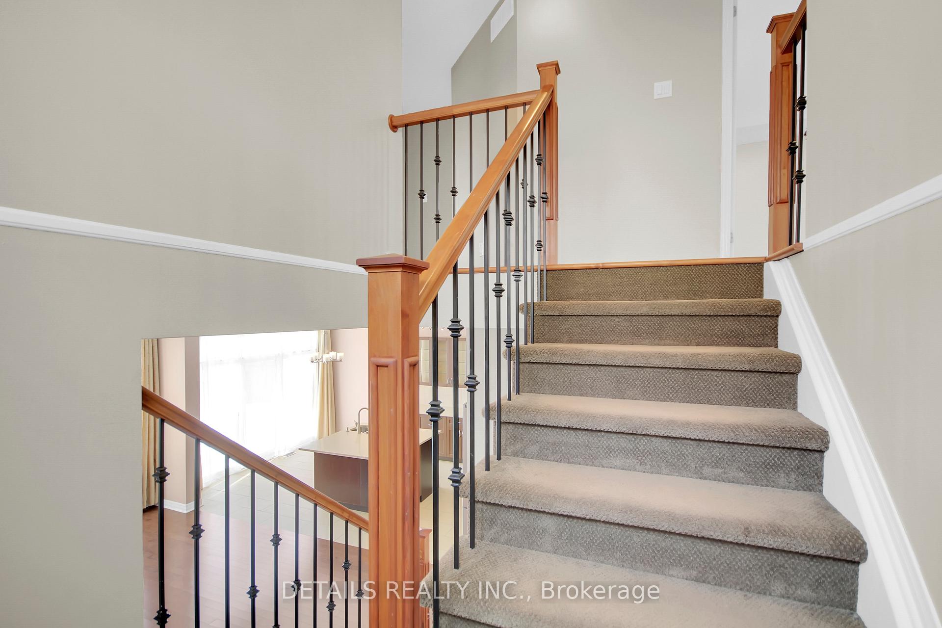 Photo 3 of 114 Muskego Crescent, Ottawa, Kanata - Morgan's Grant/South March — HOMEH