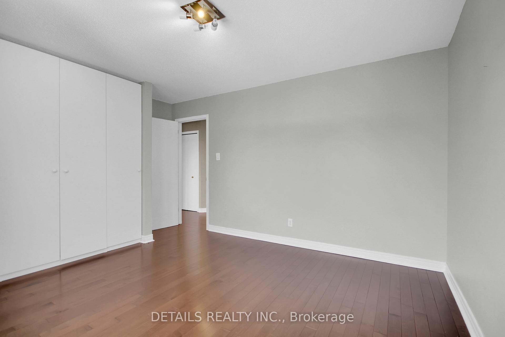 Photo 4 of 114 Muskego Crescent, Ottawa, Kanata - Morgan's Grant/South March — HOMEH