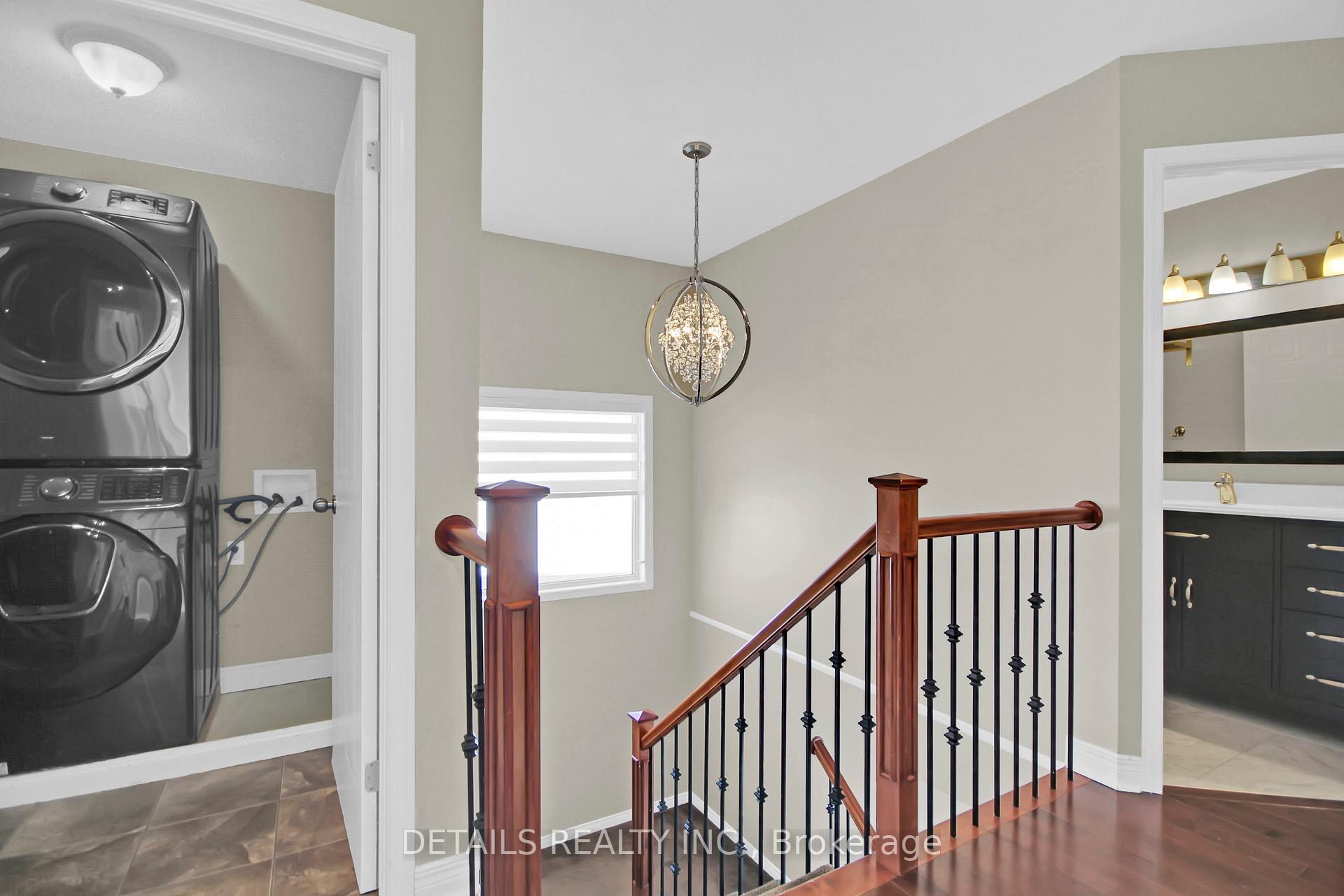 Photo 8 of 114 Muskego Crescent, Ottawa, Kanata - Morgan's Grant/South March — HOMEH