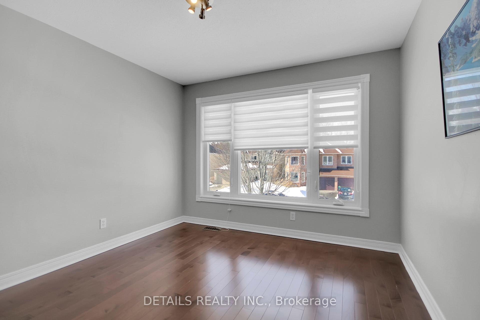 Photo 10 of 114 Muskego Crescent, Ottawa, Kanata - Morgan's Grant/South March — HOMEH