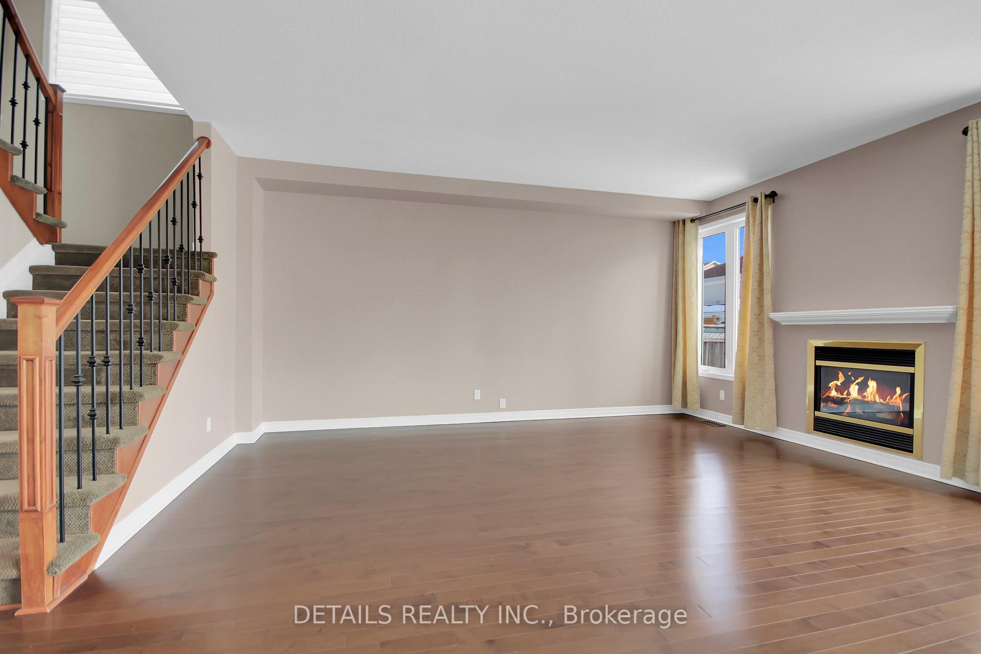 Photo 12 of 114 Muskego Crescent, Ottawa, Kanata - Morgan's Grant/South March — HOMEH