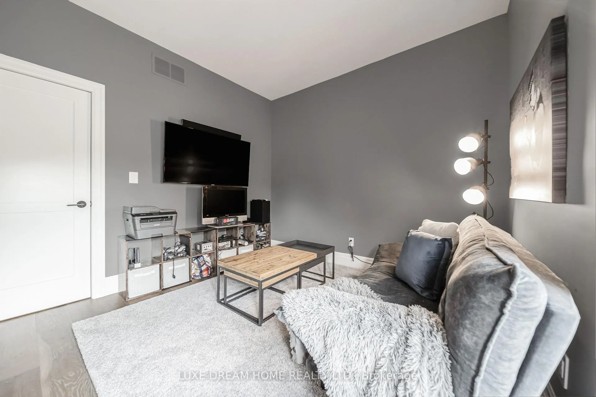 Photo 18 of 7038 Guelph Line, Milton, Rural Milton West — HOMEH