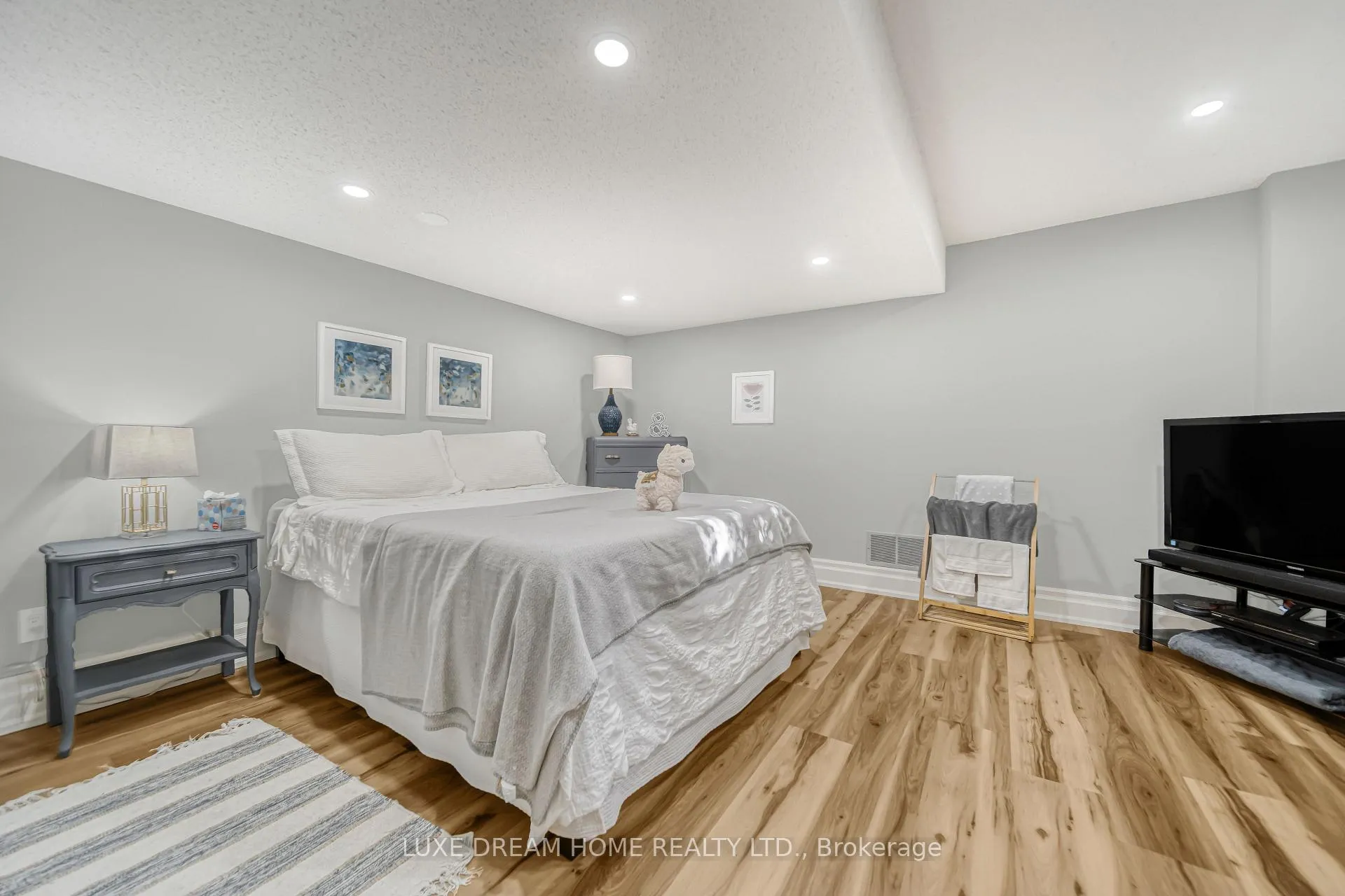 Photo 34 of 7038 Guelph Line, Milton, Rural Milton West — HOMEH