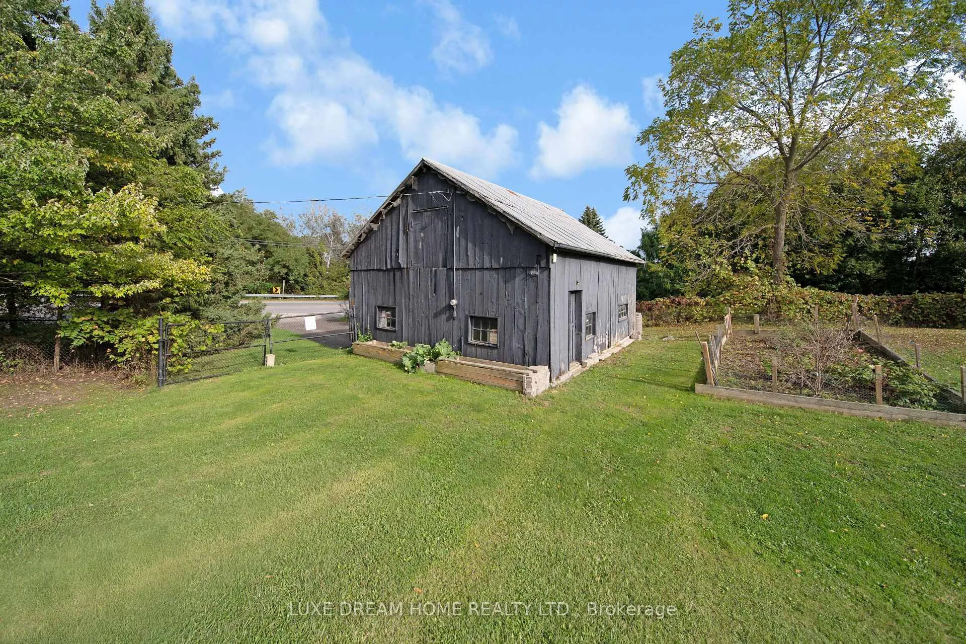 Photo 48 of 7038 Guelph Line, Milton, Rural Milton West — HOMEH