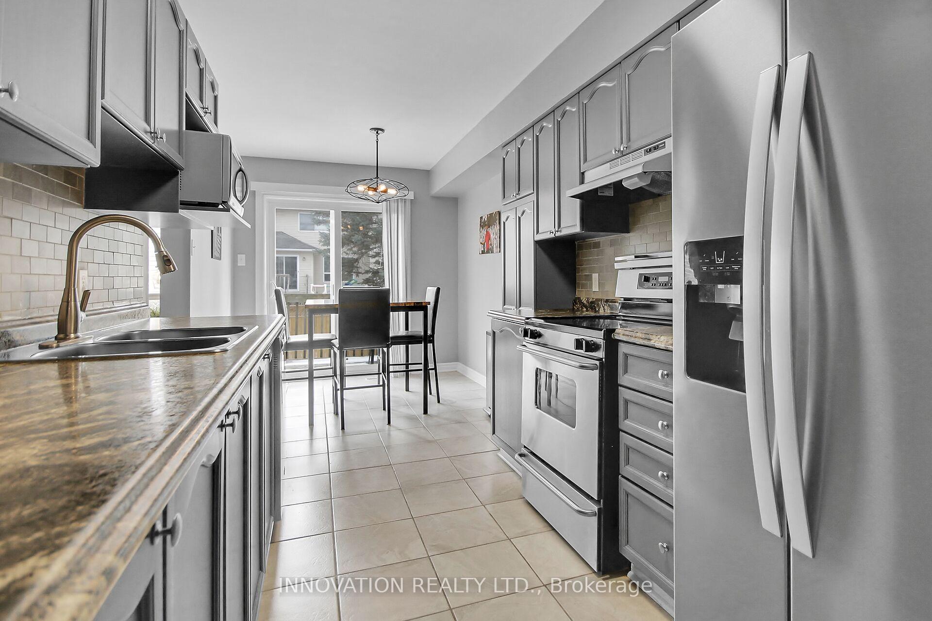 Photo 3 of 37 Aird Place, Ottawa, Kanata - Katimavik — HOMEH