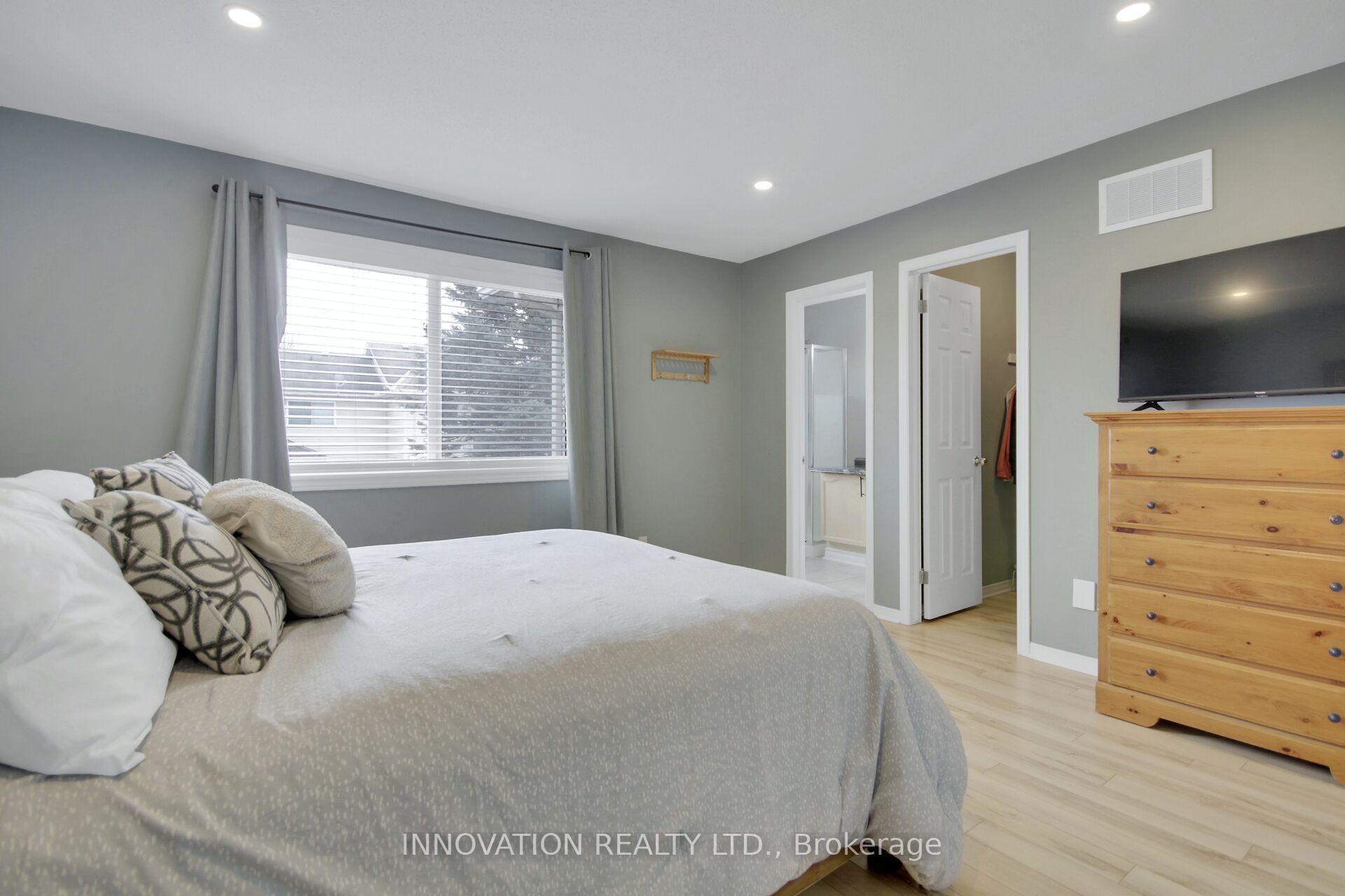 Photo 18 of 37 Aird Place, Ottawa, Kanata - Katimavik — HOMEH