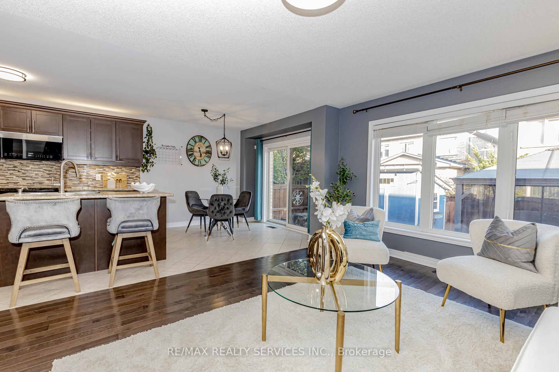 Photo 14 of 152 Weston Drive, Milton, Scott — HOMEH
