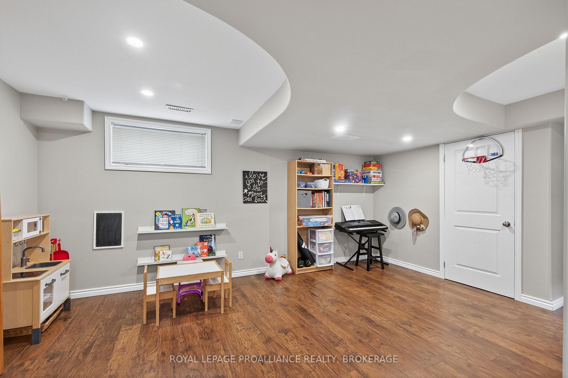 Photo 31 of 1395 Atkinson Street, Kingston, City Northwest — HOMEH