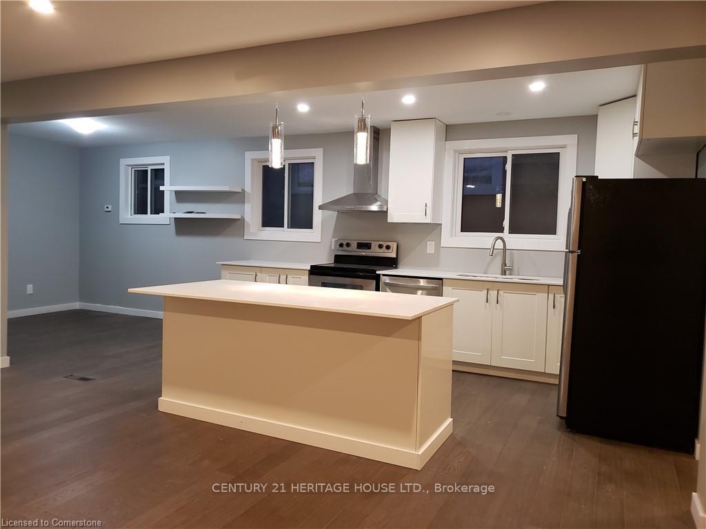 Photo 3 of 23 Bonnylyn Drive, Kitchener — HOMEH