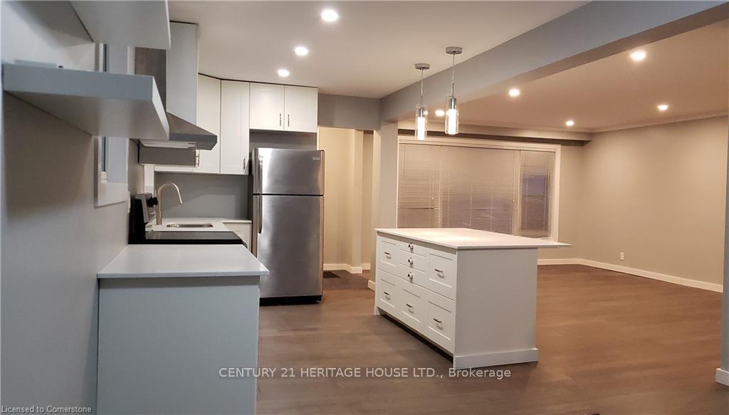 Photo 7 of 23 Bonnylyn Drive, Kitchener — HOMEH