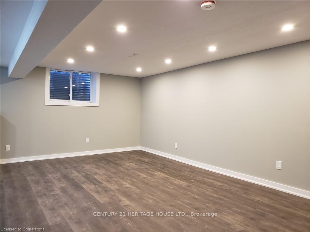 Photo 24 of 23 Bonnylyn Drive, Kitchener — HOMEH
