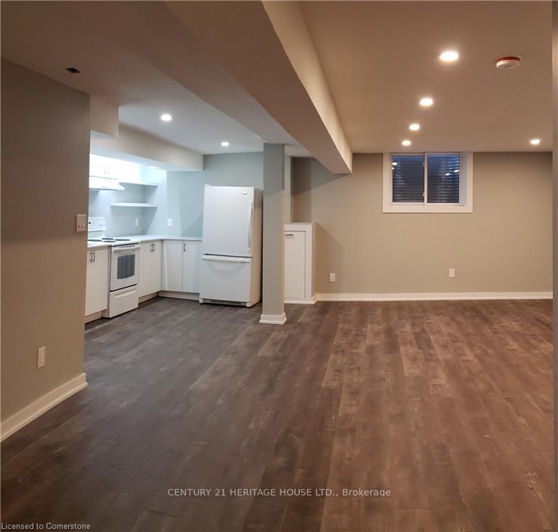 Photo 25 of 23 Bonnylyn Drive, Kitchener — HOMEH