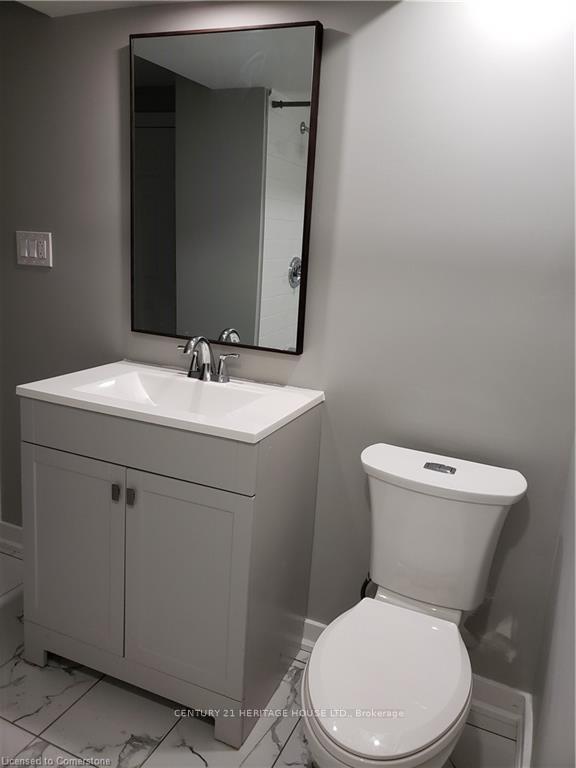 Photo 32 of 23 Bonnylyn Drive, Kitchener — HOMEH