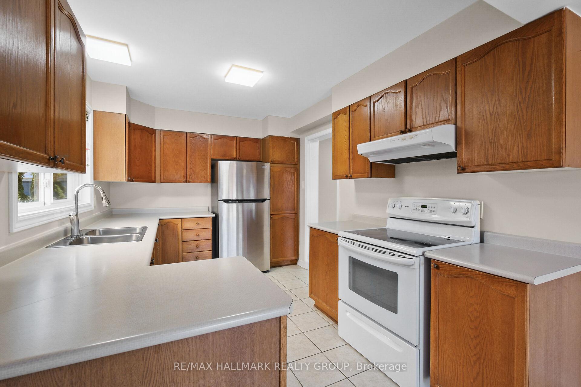 Photo 13 of 259 Knudson Drive, Ottawa, Kanata - Kanata Lakes/Heritage Hills — HOMEH
