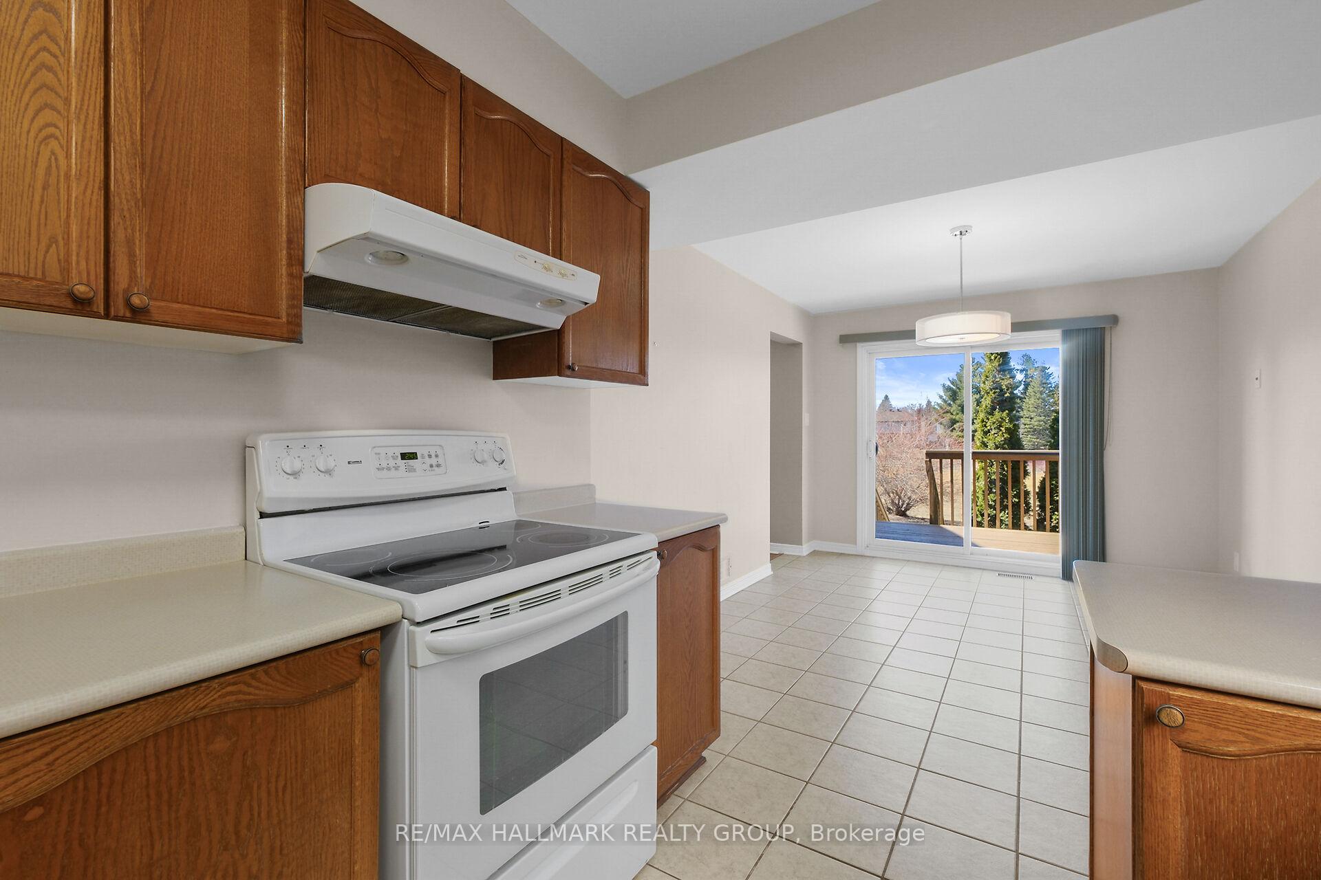 Photo 15 of 259 Knudson Drive, Ottawa, Kanata - Kanata Lakes/Heritage Hills — HOMEH