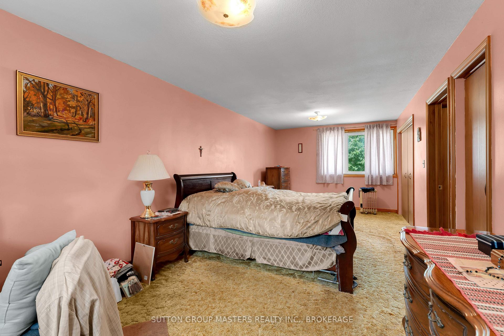 Photo 22 of 204 Inverness Crescent, Kingston, West of Sir John A. Blvd — HOMEH