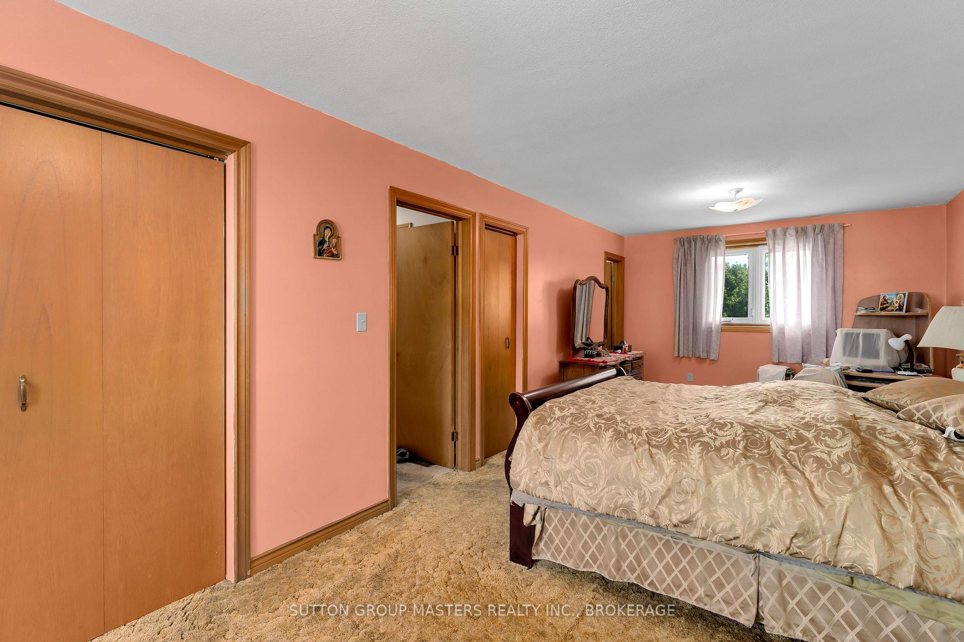 Photo 23 of 204 Inverness Crescent, Kingston, West of Sir John A. Blvd — HOMEH