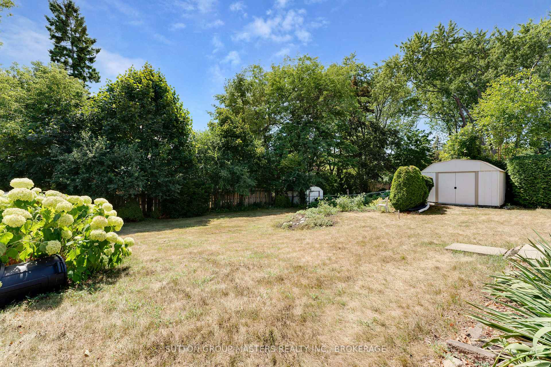 Photo 31 of 204 Inverness Crescent, Kingston, West of Sir John A. Blvd — HOMEH