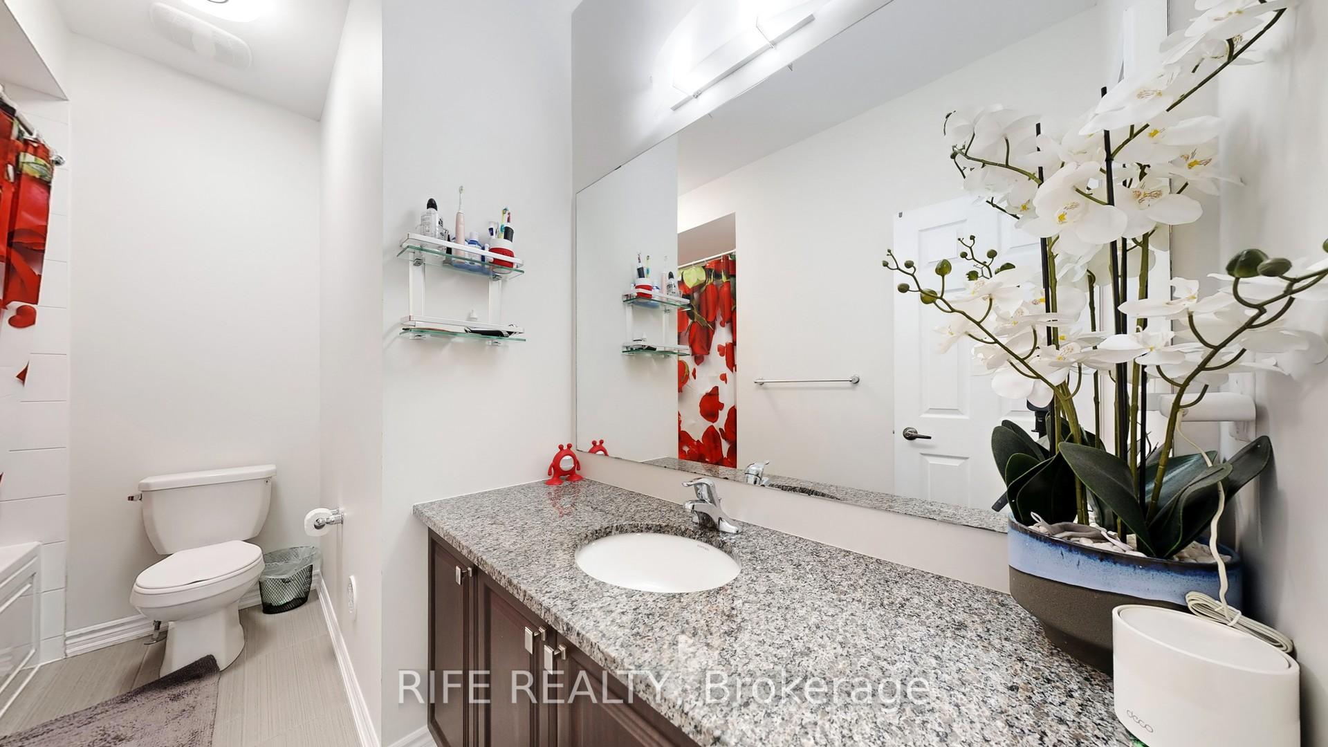 Photo 39 of 66 Mannar Drive, Markham, Victoria Square — HOMEH