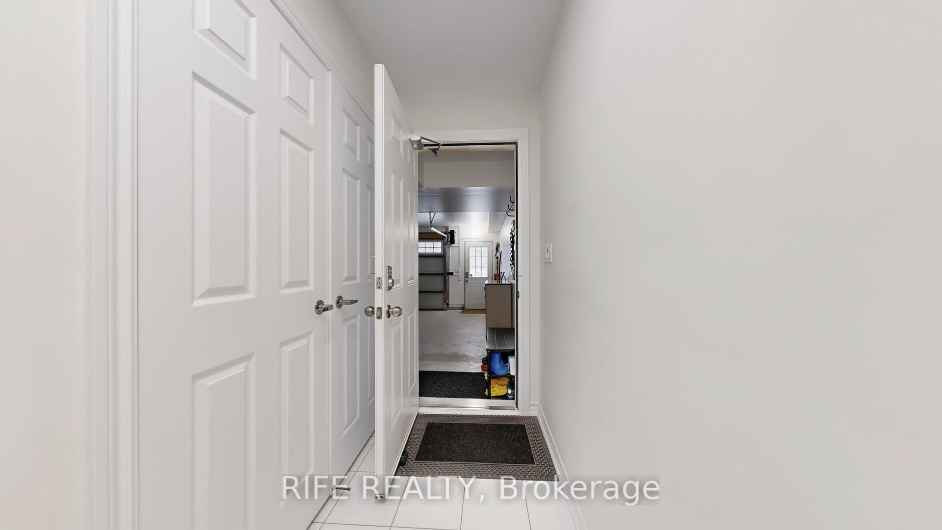 Photo 45 of 66 Mannar Drive, Markham, Victoria Square — HOMEH