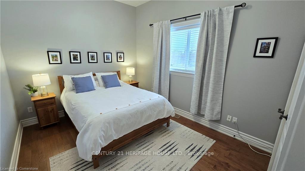 Photo 5 of 217 Huck Crescent, Kitchener — HOMEH