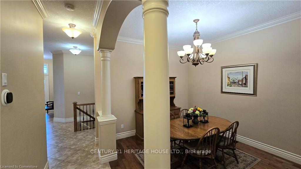 Photo 10 of 217 Huck Crescent, Kitchener — HOMEH
