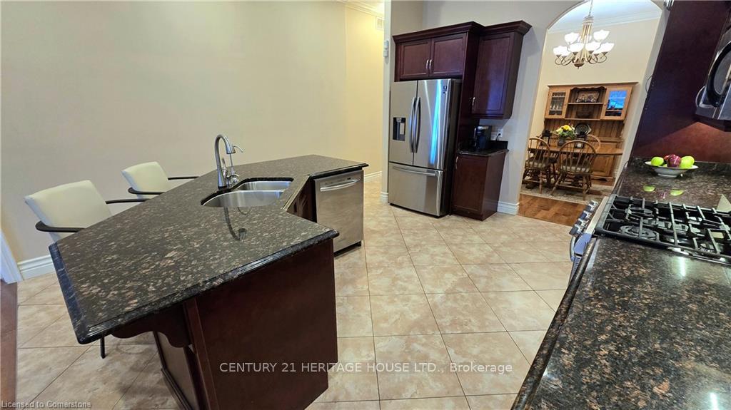 Photo 14 of 217 Huck Crescent, Kitchener — HOMEH