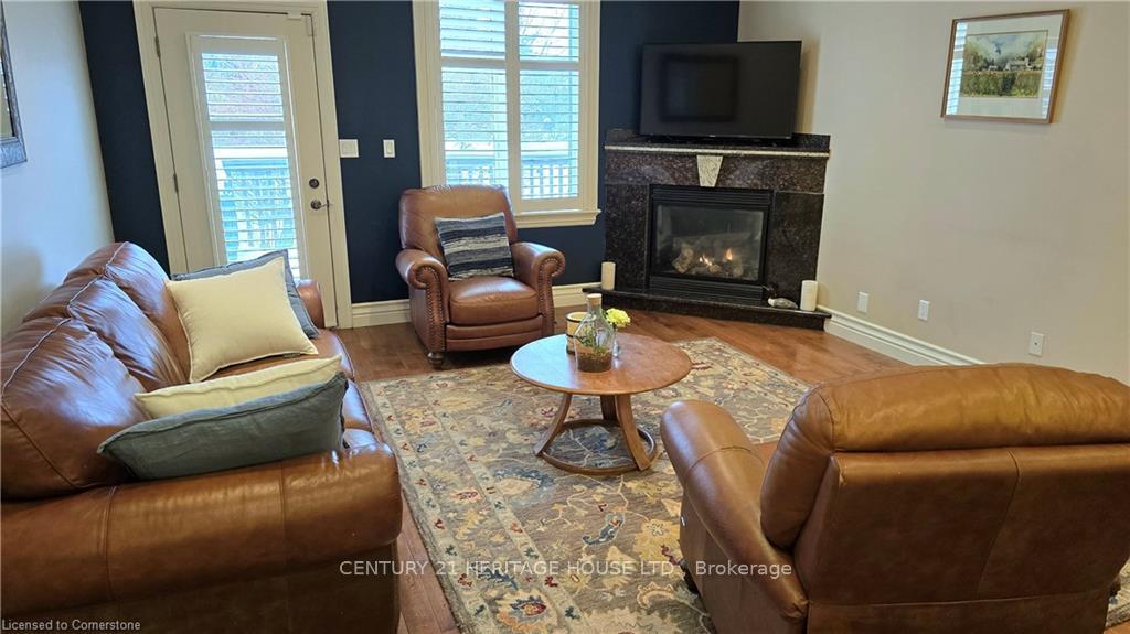 Photo 17 of 217 Huck Crescent, Kitchener — HOMEH