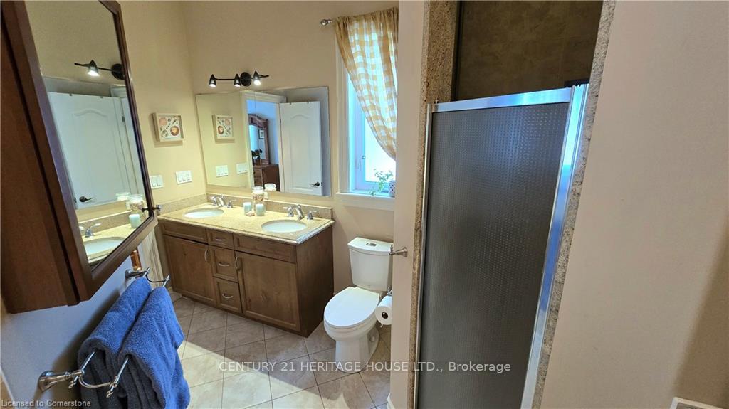 Photo 22 of 217 Huck Crescent, Kitchener — HOMEH