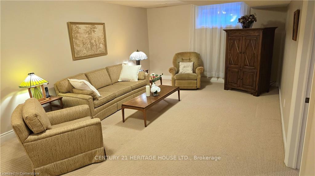 Photo 25 of 217 Huck Crescent, Kitchener — HOMEH