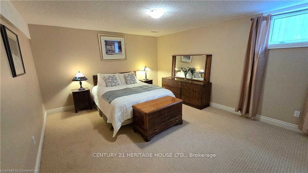 Photo 26 of 217 Huck Crescent, Kitchener — HOMEH