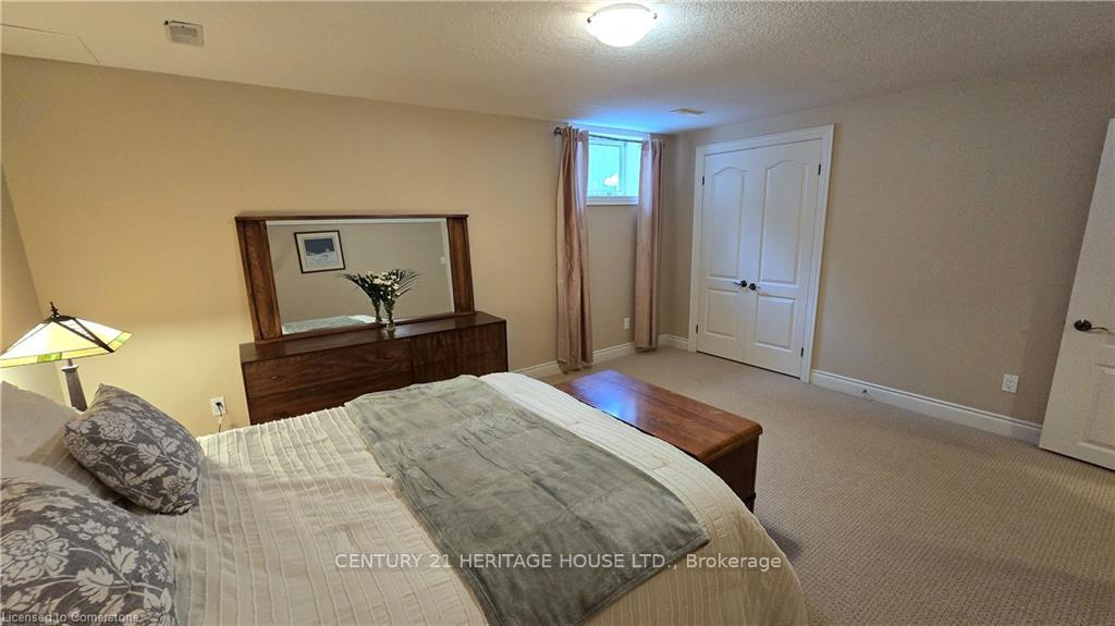 Photo 27 of 217 Huck Crescent, Kitchener — HOMEH