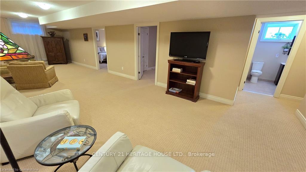 Photo 28 of 217 Huck Crescent, Kitchener — HOMEH