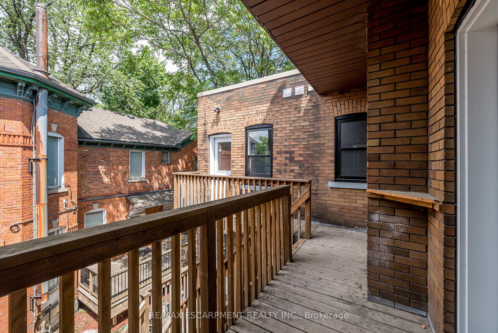 Photo 25 of Unit 2, 127 Victoria Avenue S, Hamilton, Stinson — HOMEH