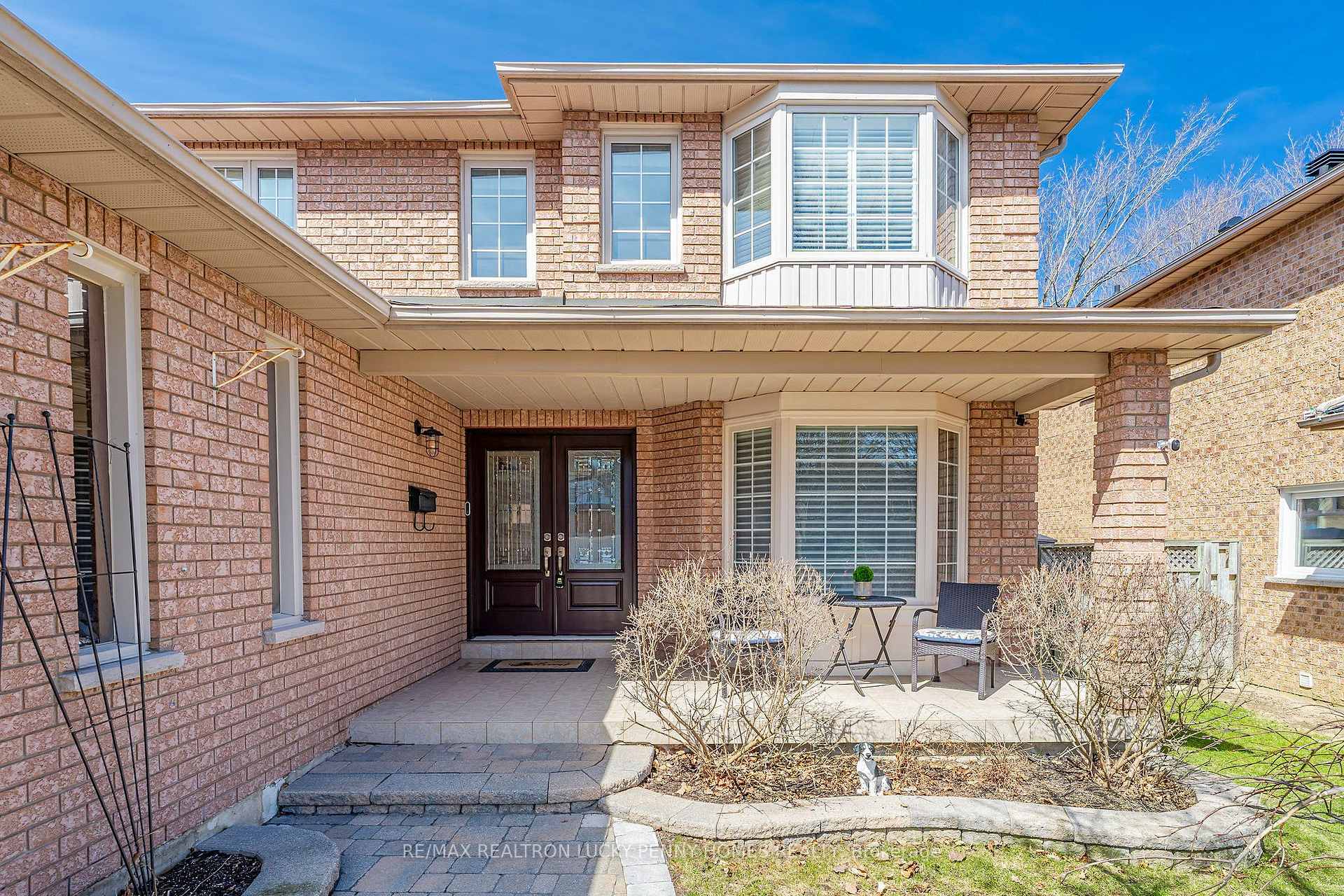 Photo 3 of 89 Havagal Crescent, Markham, Markville — HOMEH