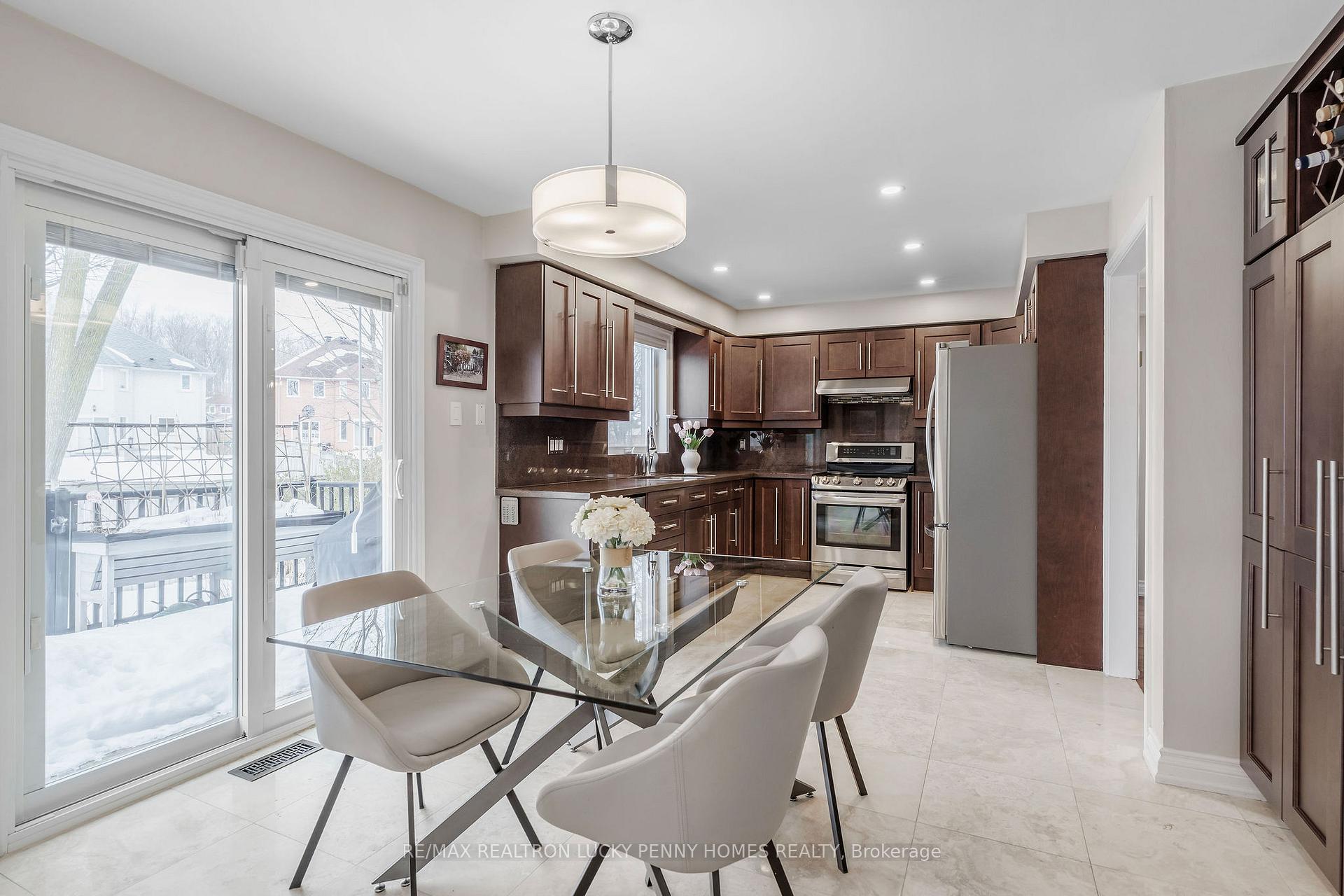 Photo 11 of 89 Havagal Crescent, Markham, Markville — HOMEH