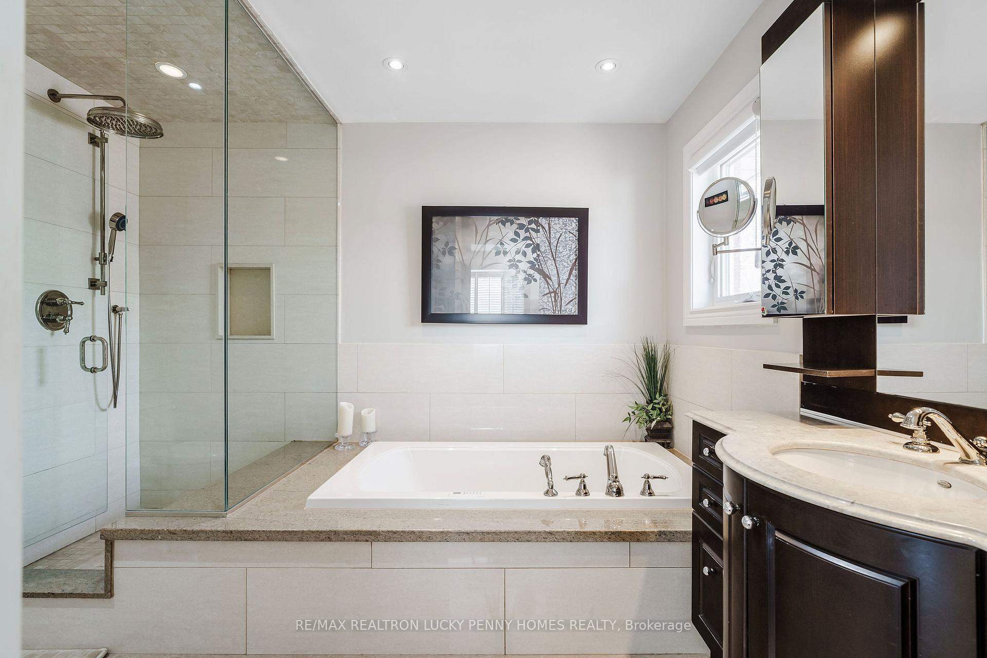 Photo 21 of 89 Havagal Crescent, Markham, Markville — HOMEH