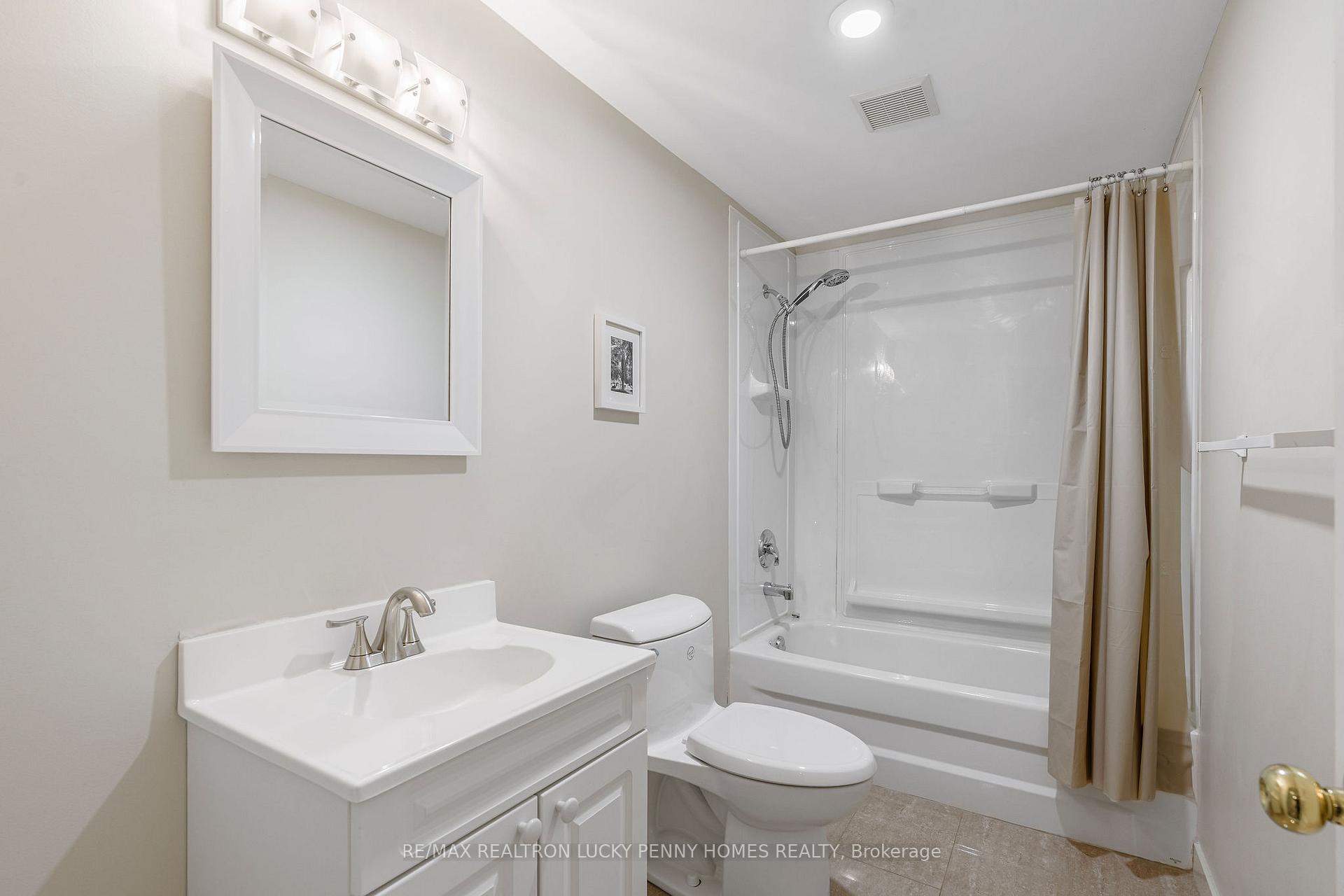 Photo 31 of 89 Havagal Crescent, Markham, Markville — HOMEH