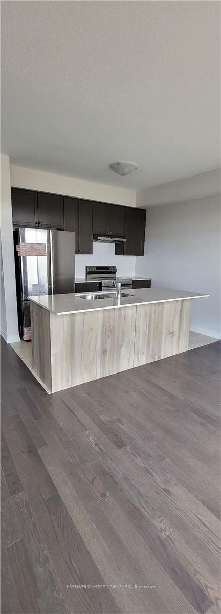 Photo 4 of 92 Freedom Crescent, Hamilton, Mount Hope — HOMEH