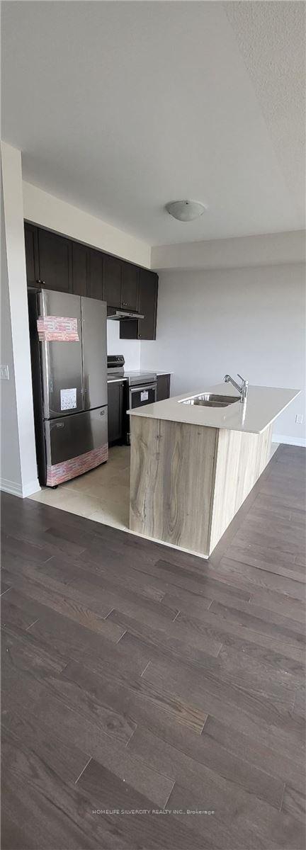 Photo 5 of 92 Freedom Crescent, Hamilton, Mount Hope — HOMEH