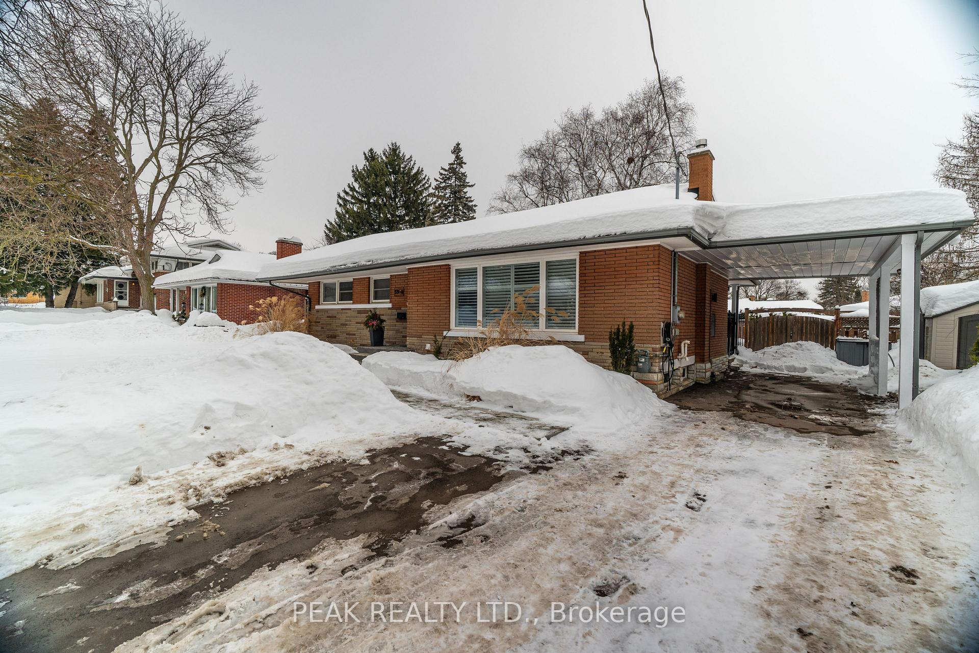 Photo 4 of 538 Dunbar Road, Kitchener — HOMEH