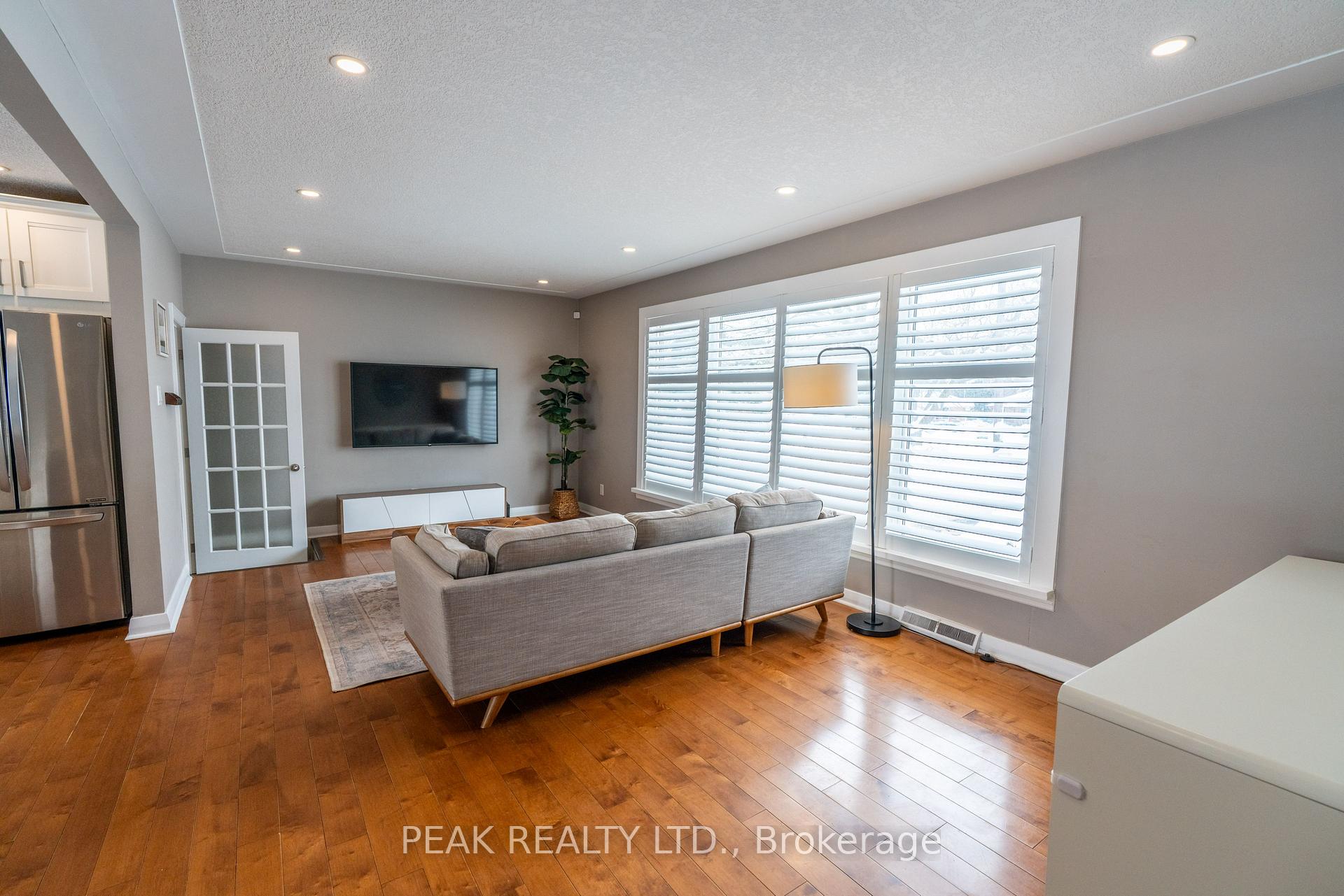 Photo 8 of 538 Dunbar Road, Kitchener — HOMEH